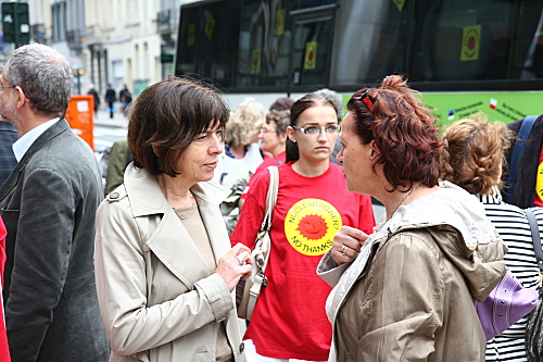 Rebecca Harms im Gespräch mit Anti-Atom-Aktivistinnen